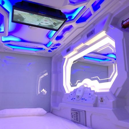 Izzzleep Aeropuerto Terminal 2 Hotell Mexico City Exteriör bild
