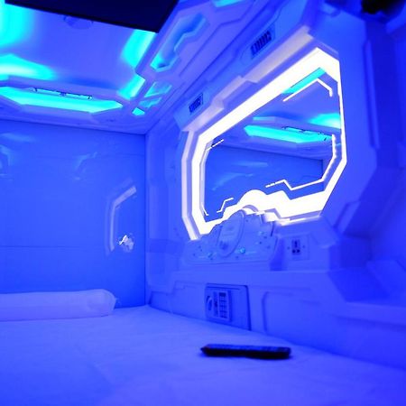Izzzleep Aeropuerto Terminal 2 Hotell Mexico City Exteriör bild