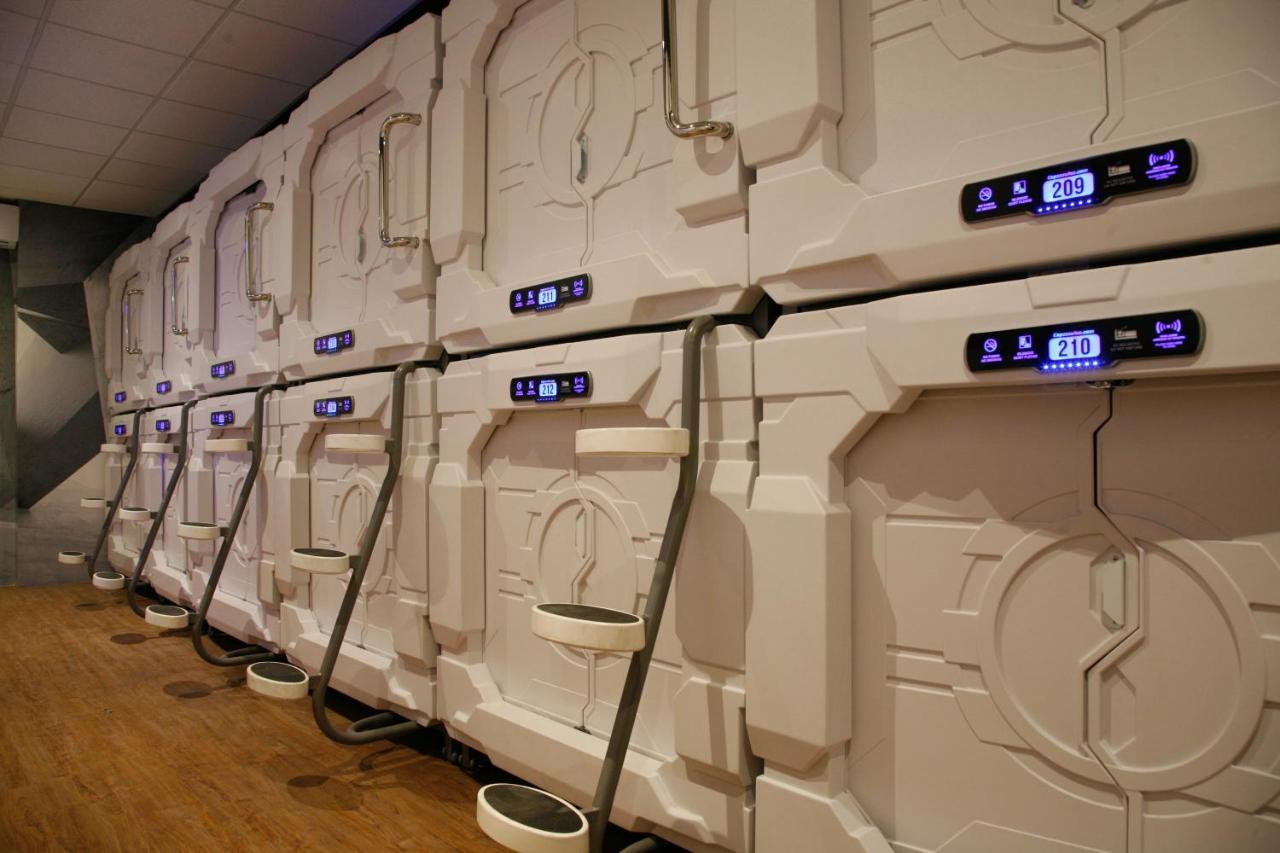 Izzzleep Aeropuerto Terminal 2 Hotell Mexico City Exteriör bild