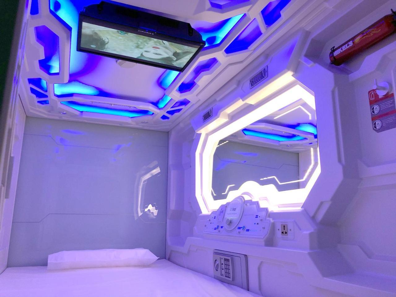 Izzzleep Aeropuerto Terminal 2 Hotell Mexico City Exteriör bild