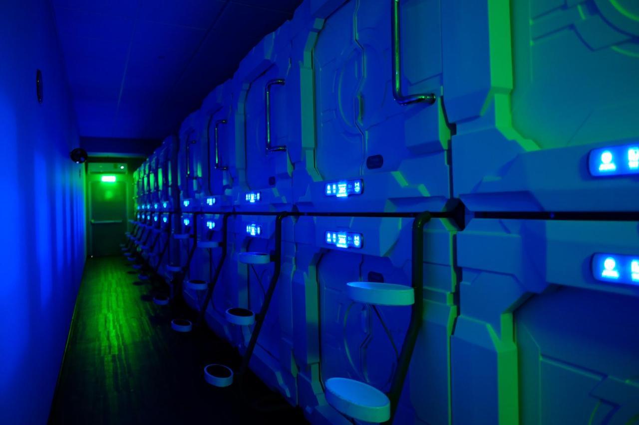 Izzzleep Aeropuerto Terminal 2 Hotell Mexico City Exteriör bild